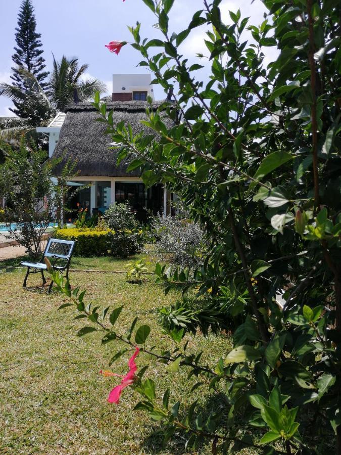 Villa Kayana Flic en Flac Exterior photo